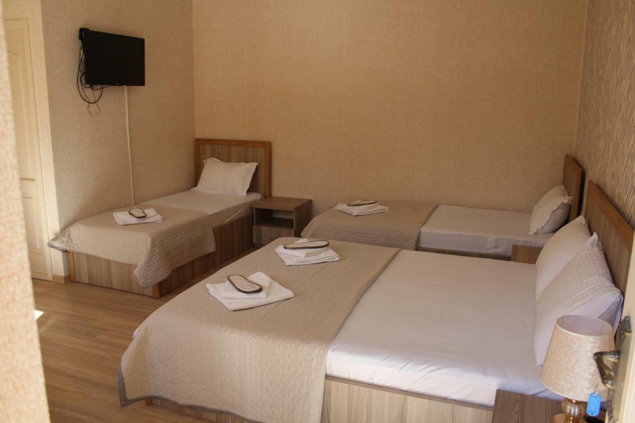 Emis Hotel Tbilisi Ngoại thất bức ảnh